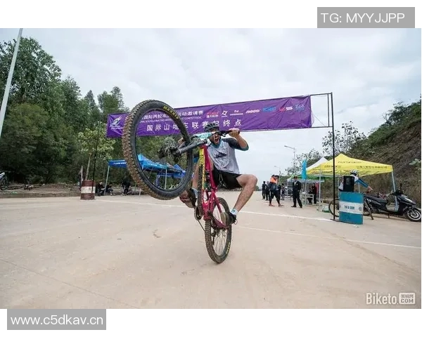 武汉极限运动队进攻体系探索与战术创新的深度分析 武汉极限运动队进攻体系探索与战术创新的深度分析